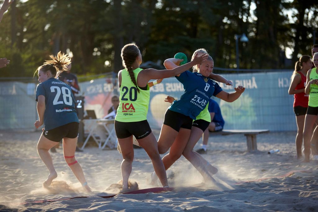 Tjej match med siktet på mål på Åhus Beach Festival